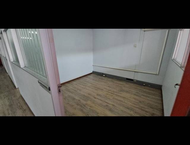 INDUSTRIAL PROPERTY TO RENT IN HALFWAY HOUSE